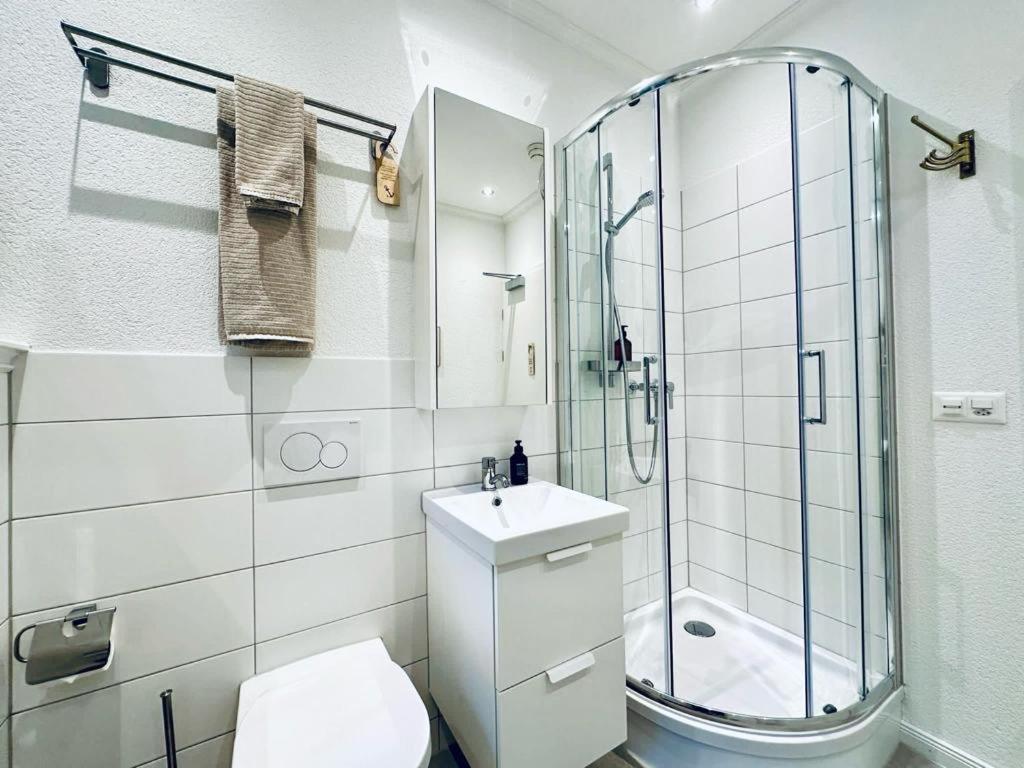Boutique Niesenblick - Direkt Am Thunersee Gelegen Mit Self Check In & Digitaler Rezeption