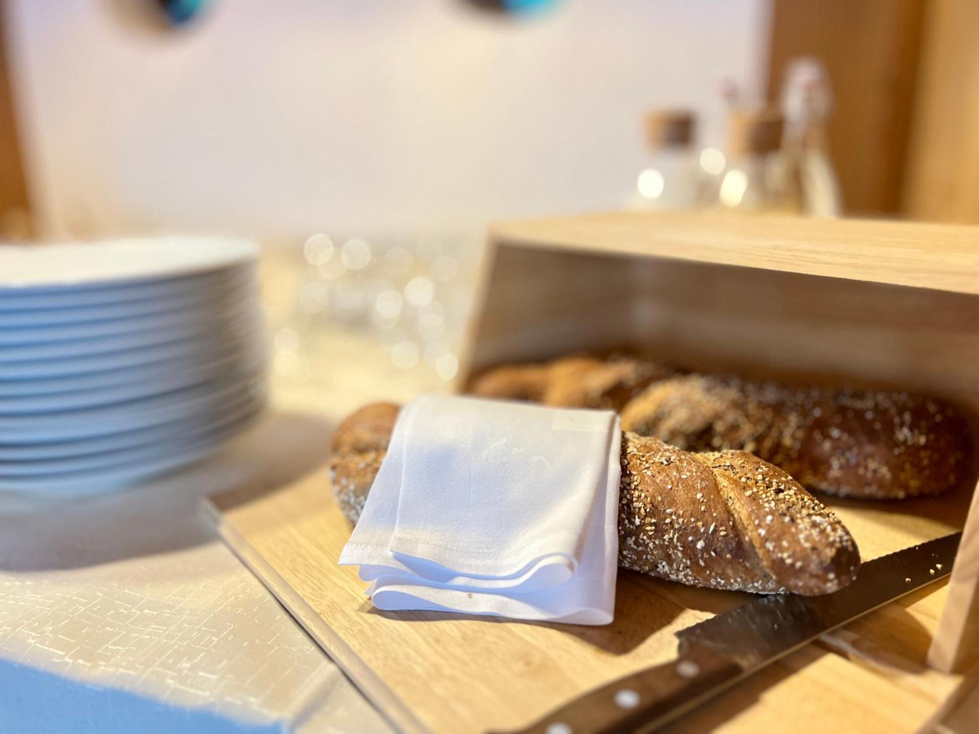 Hotel Boutique Niesenblick - Direkt Am Thunersee Gelegen Mit Self Check In & Digitaler Rezeption Oberhofen