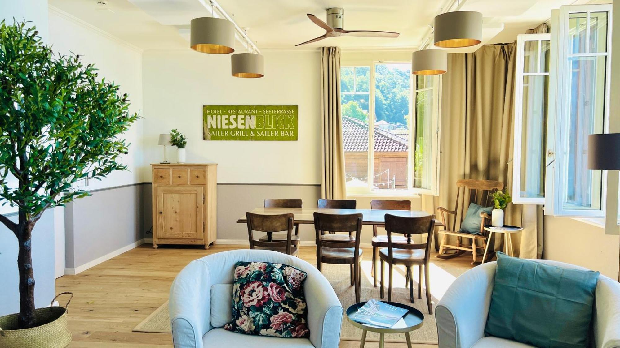 Hotel Boutique Niesenblick - Direkt Am Thunersee Gelegen Mit Self Check In & Digitaler Rezeption Oberhofen