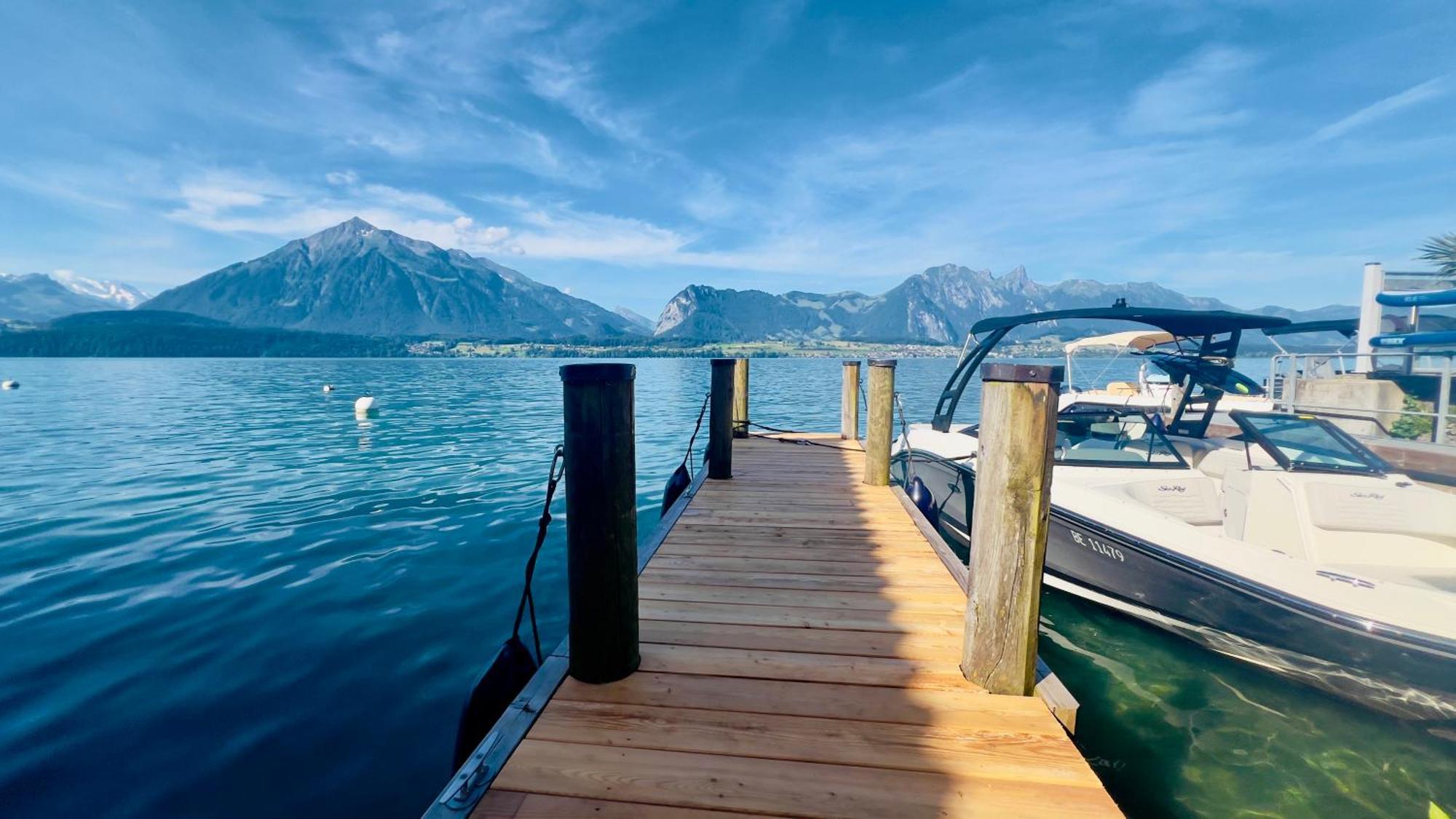 Hotel Boutique Niesenblick - Direkt Am Thunersee Gelegen Mit Self Check In & Digitaler Rezeption Oberhofen
